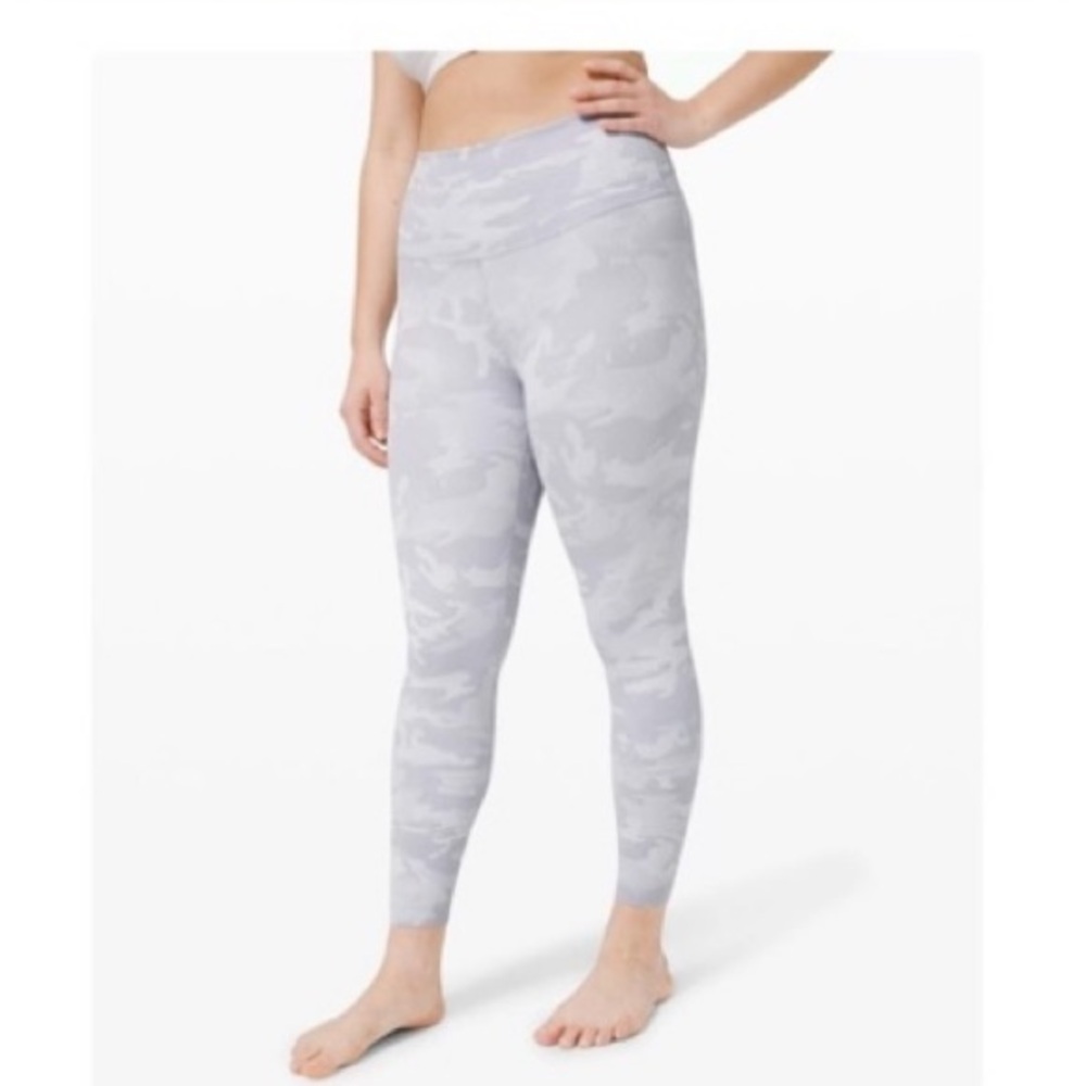 Wunder Under High-Rise Tight 25” in Incognito Camo Jacquard Alpine White